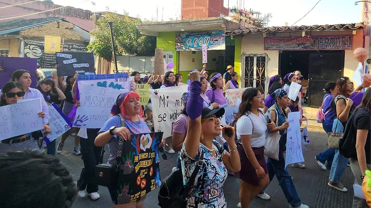 FEMINISTAS HUAUCHINANGO 01 HH web